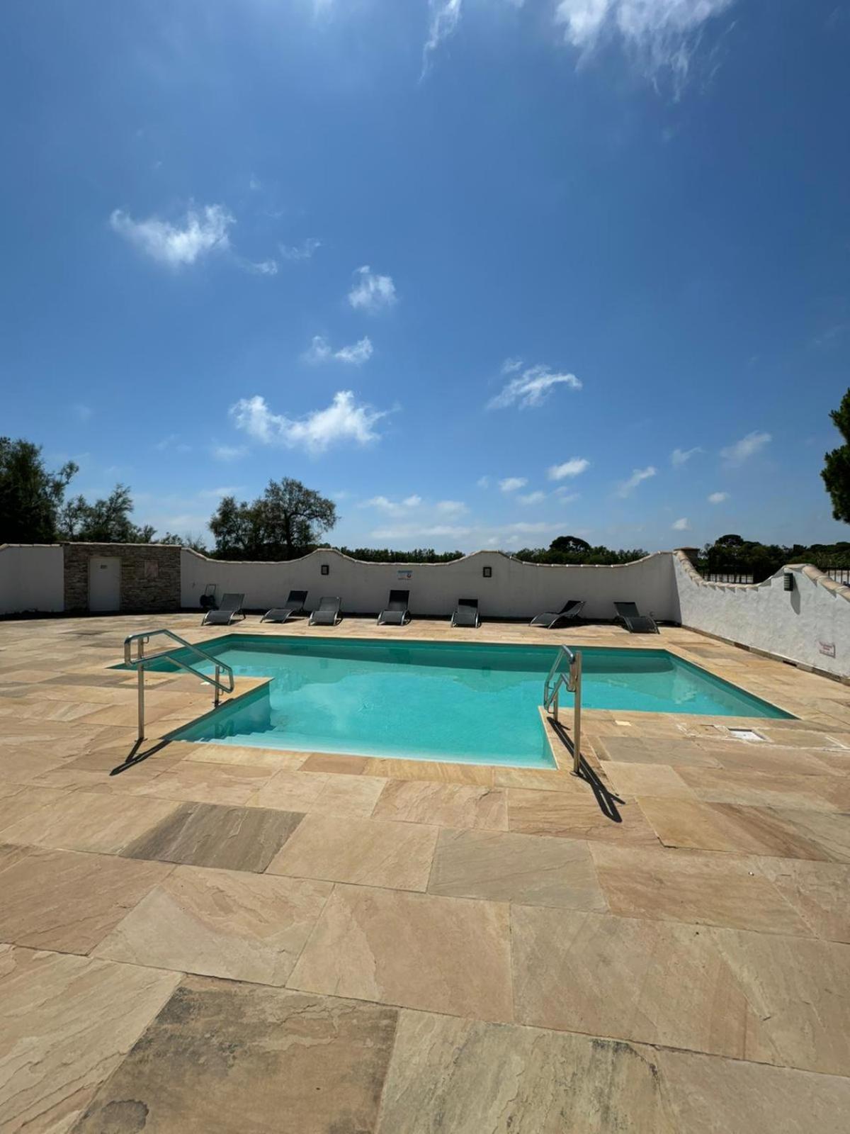 Domaine Du Soleil Couchant Сент-Мари-де-ла-Мер Экстерьер фото